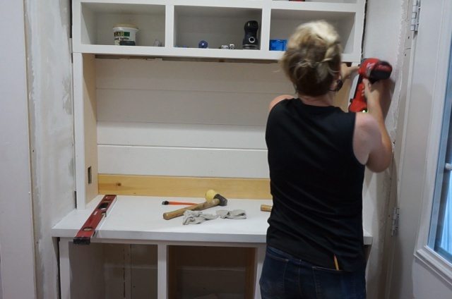 Turning Cabinets into a Built-in Hutch 