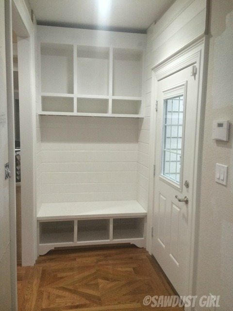 How to Make a Storage Bench and Cabinets for Your Side Entry - Tutorial - Mudroom Storage Bench and Cabinets