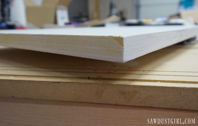 Filling plywood edges before painting