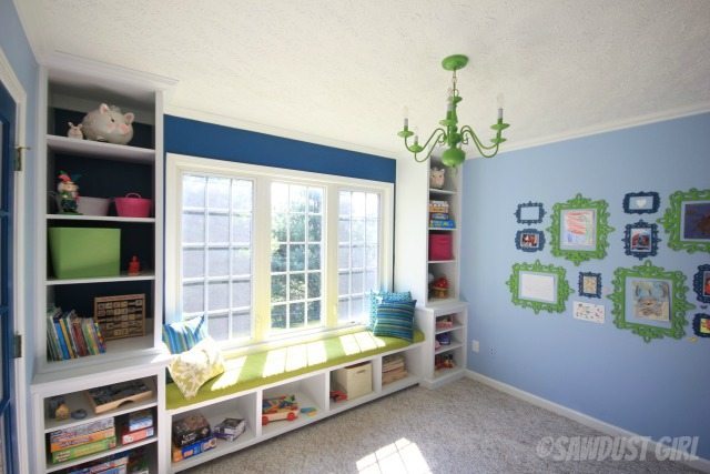 How to Build Built-in Playroom Window Seat and Storage Cabinets - Awesome playroom. https://sawdustdiaries.com