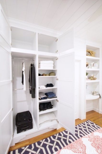 Closet solutions in tiny bedrooms